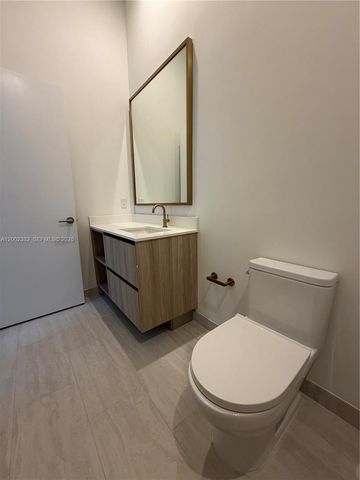 77 SE 5th street 1010, Miami, FL 33131