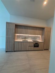 77 SE 5th street 1010, Miami, FL 33131