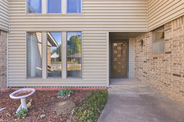 10036 Paisley Road, Yukon, OK 73099