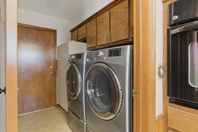 10036 Paisley Road, Yukon, OK 73099