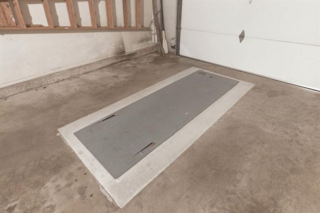 10036 Paisley Road, Yukon, OK 73099