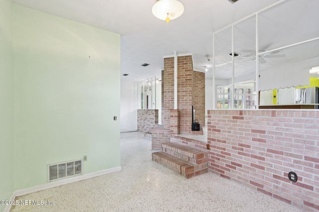 5709 ST ISABEL Drive, Jacksonville, FL 32277