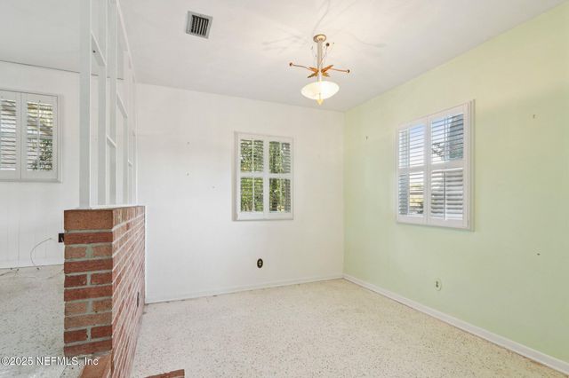 5709 ST ISABEL Drive, Jacksonville, FL 32277