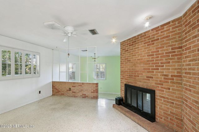 5709 ST ISABEL Drive, Jacksonville, FL 32277