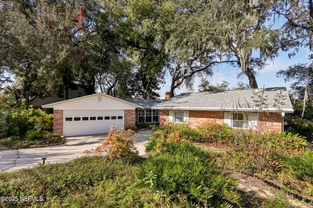 5709 ST ISABEL Drive, Jacksonville, FL 32277