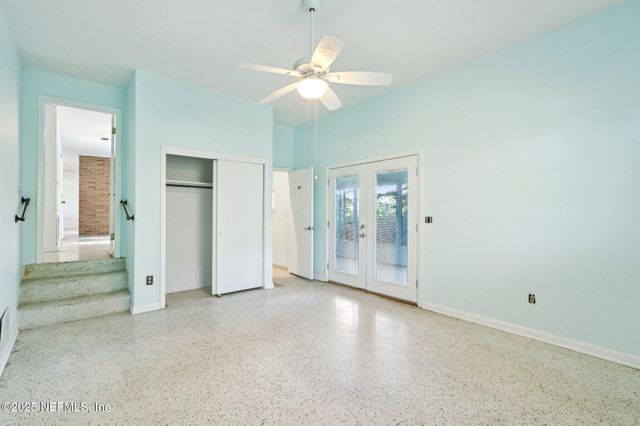 5709 ST ISABEL Drive, Jacksonville, FL 32277