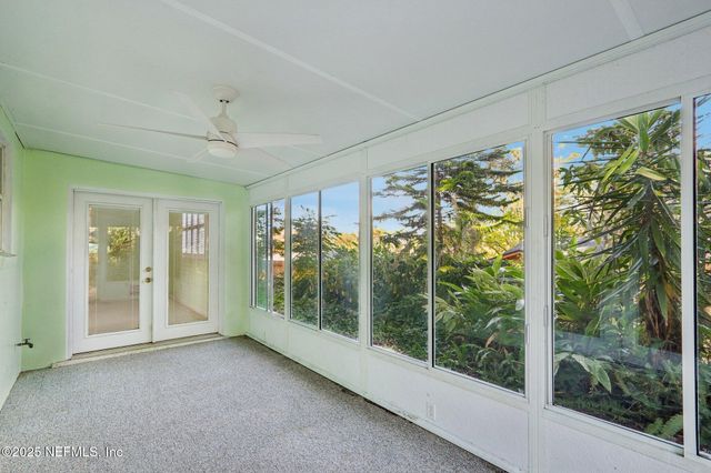 5709 ST ISABEL Drive, Jacksonville, FL 32277