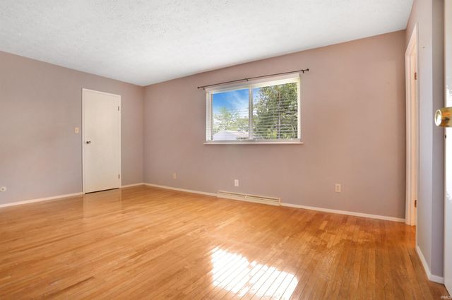 324 Indian Trail, Evansville, IN 47715