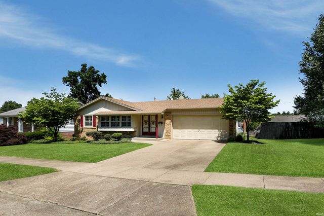 324 Indian Trail, Evansville, IN 47715