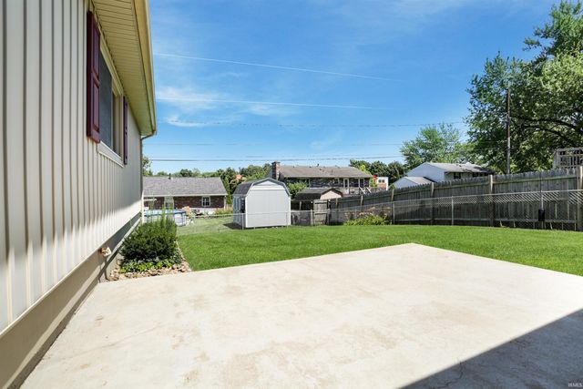 324 Indian Trail, Evansville, IN 47715