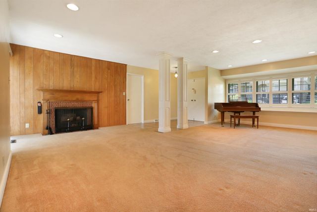 324 Indian Trail, Evansville, IN 47715