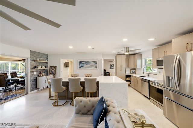 2579 Eighth AVE, St James City, FL 33956