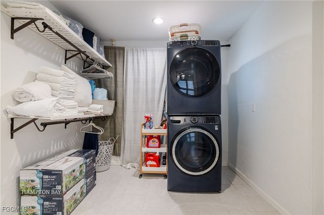 2579 Eighth AVE, St James City, FL 33956