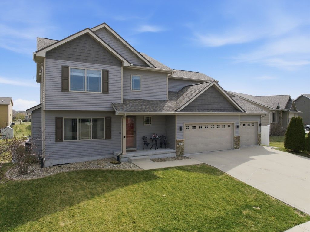 341 Aspen Drive NW, Bondurant, IA 50035