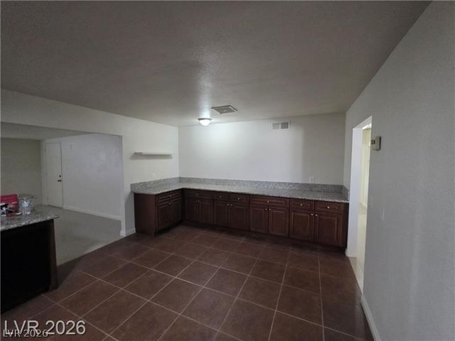 7184 Pleasant View Avenue, Las Vegas, NV 89147