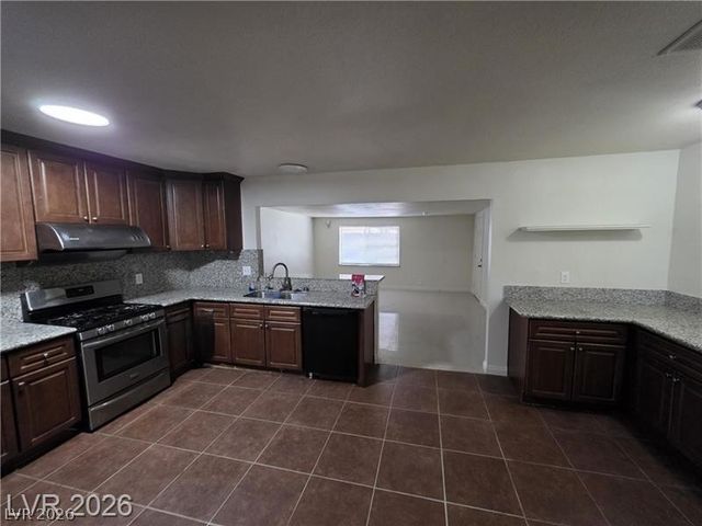 7184 Pleasant View Avenue, Las Vegas, NV 89147