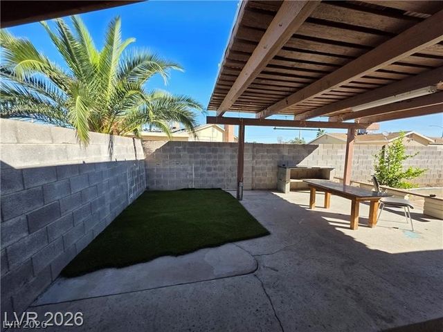 7184 Pleasant View Avenue, Las Vegas, NV 89147