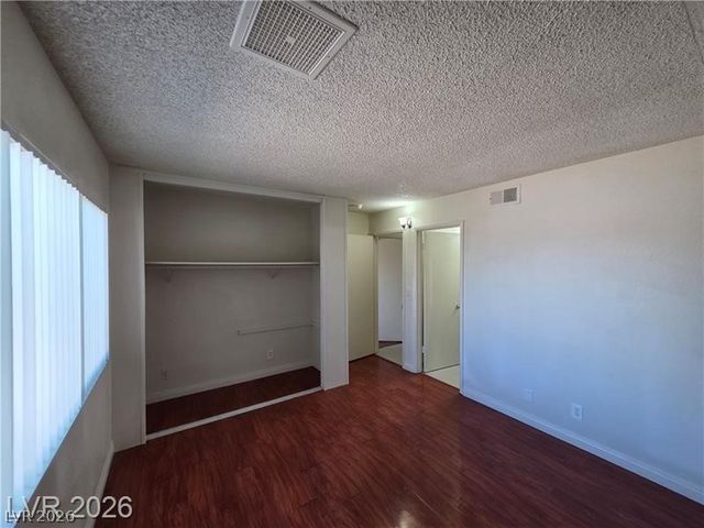7184 Pleasant View Avenue, Las Vegas, NV 89147