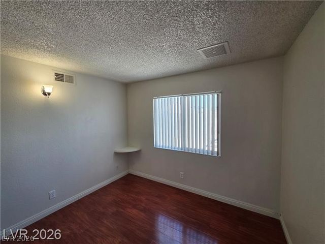 7184 Pleasant View Avenue, Las Vegas, NV 89147