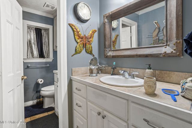 1503 Northlake Circle, Jackson, MS 39211