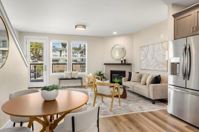 126 Aptos Village Way 3, Aptos, CA 95003