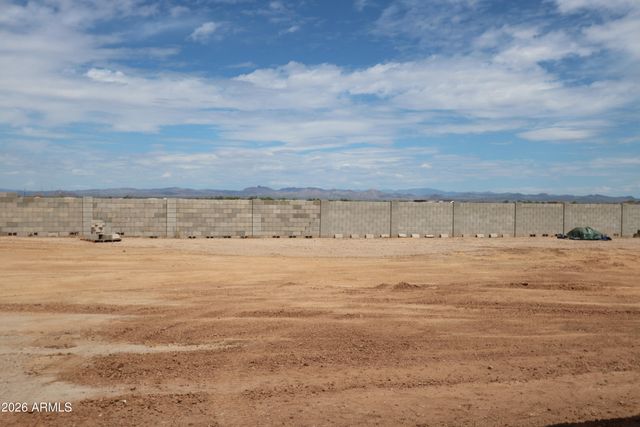 23316 W BARWICK Drive, Wittmann, AZ 85361
