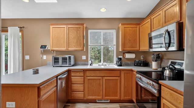 17821 N Colfax St, Colbert, WA 99005
