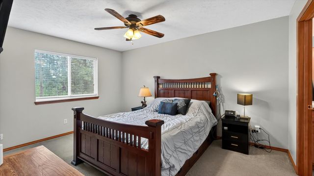 17821 N Colfax St, Colbert, WA 99005