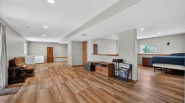 17821 N Colfax St, Colbert, WA 99005