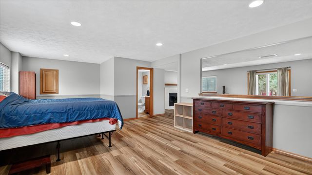 17821 N Colfax St, Colbert, WA 99005