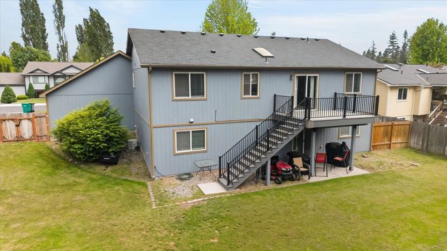 17821 N Colfax St, Colbert, WA 99005