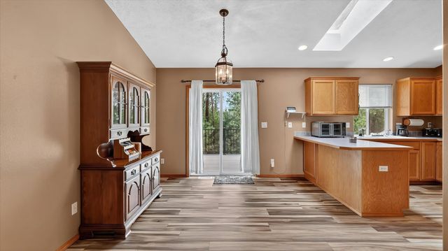 17821 N Colfax St, Colbert, WA 99005