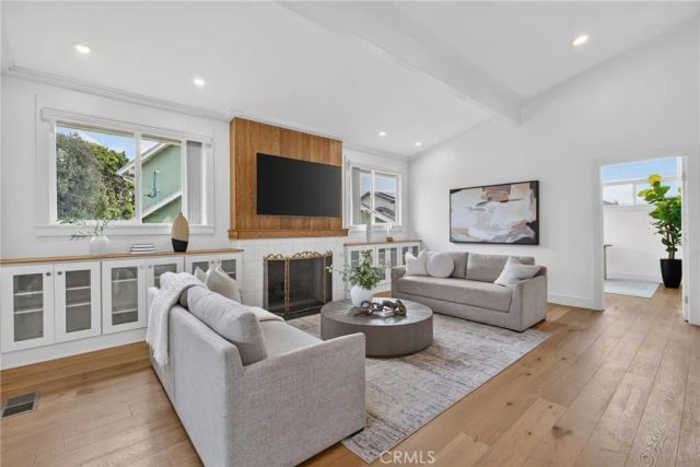 17361 Alta Vista, Huntington Beach, CA 92647