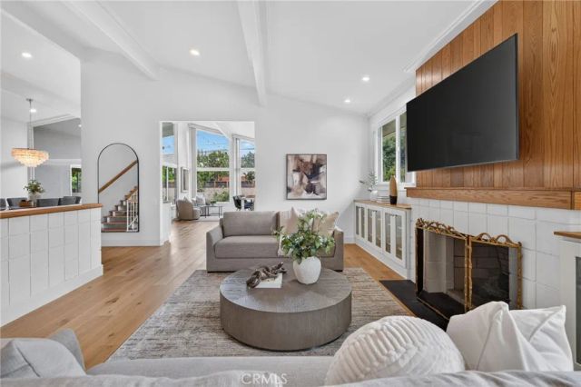 17361 Alta Vista, Huntington Beach, CA 92647