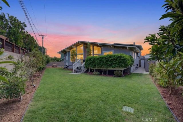 17361 Alta Vista, Huntington Beach, CA 92647