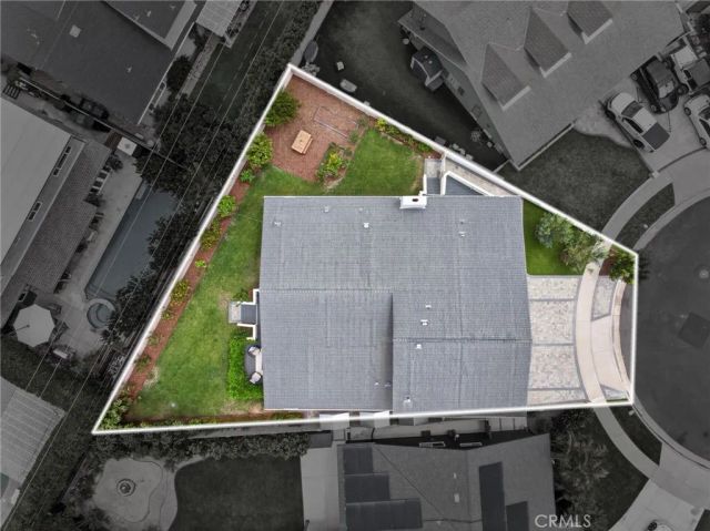 17361 Alta Vista, Huntington Beach, CA 92647