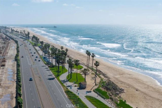 17361 Alta Vista, Huntington Beach, CA 92647
