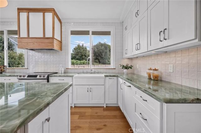 17361 Alta Vista, Huntington Beach, CA 92647