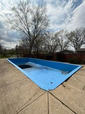 1236 Fisher Street, Munster, IN 46321