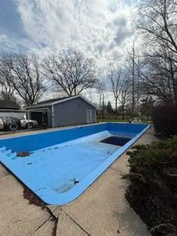 1236 Fisher Street, Munster, IN 46321
