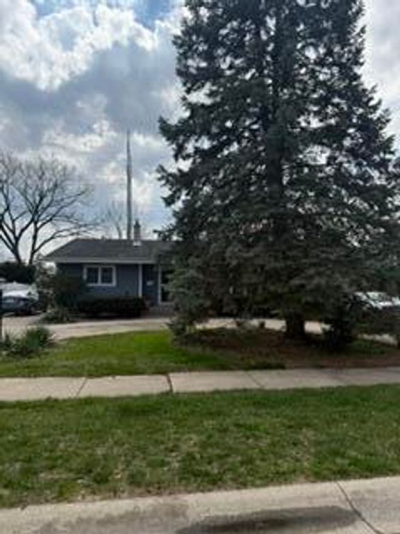1236 Fisher Street, Munster, IN 46321