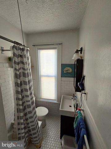 356 E CHESTNUT ST, Lancaster, PA 17602
