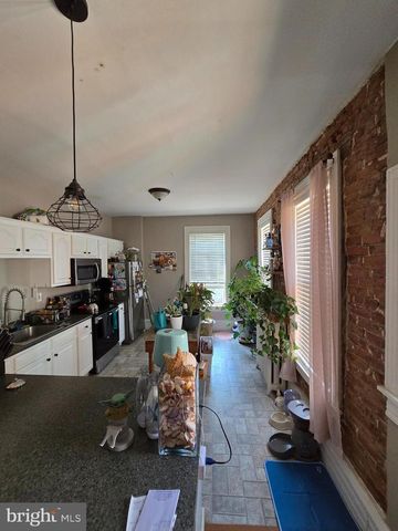 356 E CHESTNUT ST, Lancaster, PA 17602