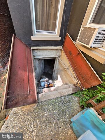 356 E CHESTNUT ST, Lancaster, PA 17602