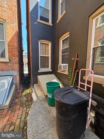 356 E CHESTNUT ST, Lancaster, PA 17602