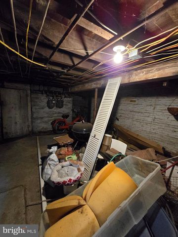 356 E CHESTNUT ST, Lancaster, PA 17602
