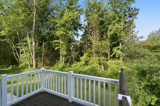 480 McMullan Way, Casco Twp, MI 49090
