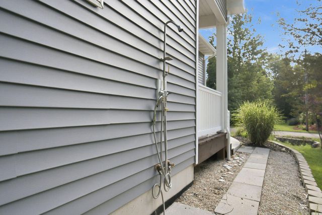 480 McMullan Way, Casco Twp, MI 49090