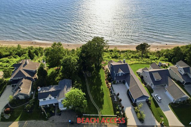 480 McMullan Way, Casco Twp, MI 49090