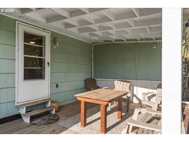 1725 GRANT St Ne, Salem, OR 97301